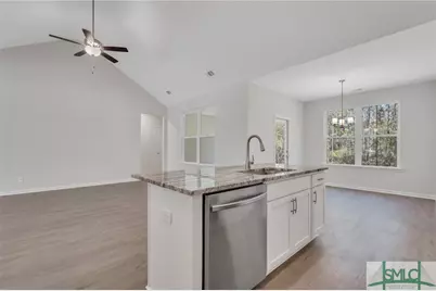 807 Highland Circle, Richmond Hill, GA 31324 - Photo 11