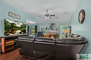 581 Laurel Hill Cir, Richmond Hill, GA 31324 - Photo 5