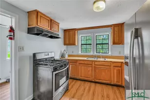 1741 Vassar St, Savannah, GA 31405 - Photo 11