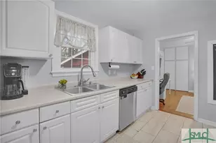 110 E 65th St, Savannah, GA 31405 - Photo 15
