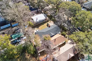 816 E 37th St, Savannah, GA 31401 - Photo 35