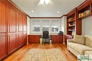 409 E Jones St, Savannah, GA 31401 - Photo 21