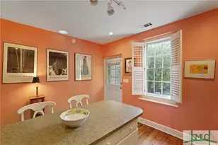 409 E Jones St, Savannah, GA 31401 - Photo 17