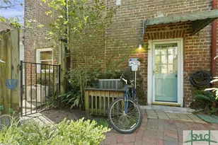 409 E Jones St, Savannah, GA 31401 - Photo 33