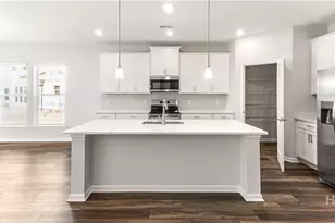 182 Glendale Cir, Richmond Hill, GA 31324 - Photo 5