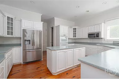 2 Franklin Creek Road S, Savannah, GA 31411 - Photo 17