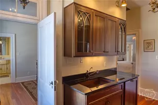 14 E Taylor St, Savannah, GA 31401 - Photo 13