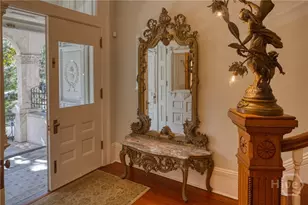 14 E Taylor St, Savannah, GA 31401 - Photo 5