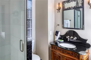 14 E Taylor St, Savannah, GA 31401 - Photo 17