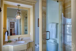 14 E Taylor St, Savannah, GA 31401 - Photo 15