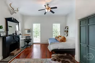 123 W Park Ave, Savannah, GA 31401 - Photo 11
