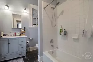 24 E Jones St, Savannah, GA 31401 - Photo 31