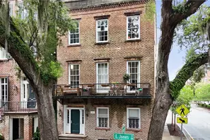 24 E Jones St, Savannah, GA 31401 - Photo 3