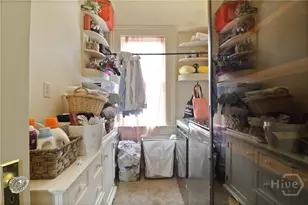 24 E Jones St, Savannah, GA 31401 - Photo 27