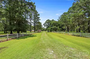 5747 Ogeechee Rd, Savannah, GA 31405 - Photo 13