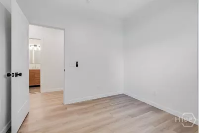 8-10 Mastick Street, Savannah, GA 31404 - Photo 15
