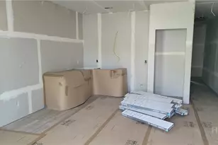 8-10 Mastick St, Savannah, GA 31404 - Photo 3