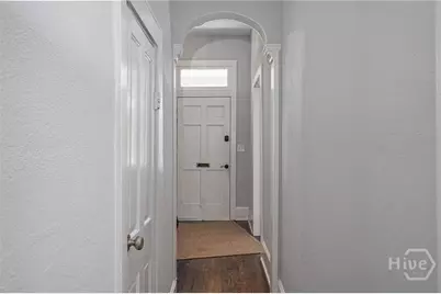 302 E 35th Street, Savannah, GA 31401 - Photo 13