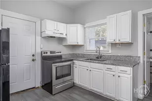 302 E 35th St, Savannah, GA 31401 - Photo 9