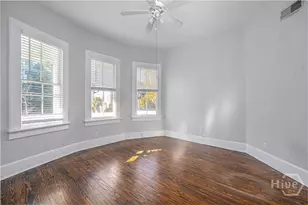 302 E 35th St, Savannah, GA 31401 - Photo 15
