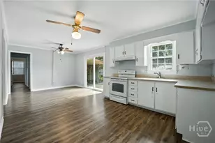 5022 Greenway Ln, Savannah, GA 31406 - Photo 9