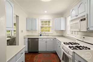 1318 E 51st St, Savannah, GA 31404 - Photo 11