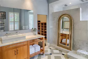 232 E Broughton St, Savannah, GA 31401 - Photo 45