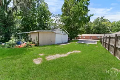 202 E General Stewart Way, Hinesville, GA 31313 - Photo 29