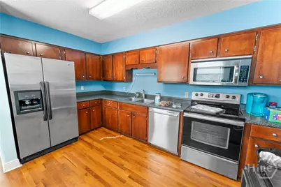 202 E General Stewart Way, Hinesville, GA 31313 - Photo 5