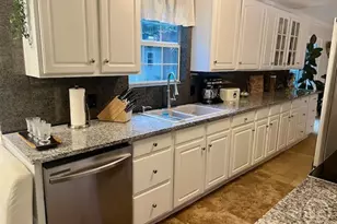 247 Stonebridge Dr, Savannah, GA 31410 - Photo 7