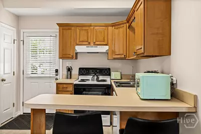 409 E Park Avenue, Savannah, GA 31401 - Photo 37