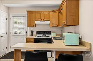 409 E Park Ave, Savannah, GA 31401 - Photo 37