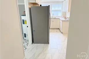 737 E 37th St, Savannah, GA 31401 - Photo 17