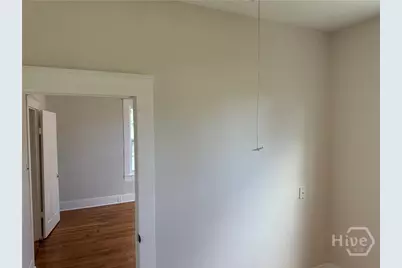 737 E 37th Street, Savannah, GA 31401 - Photo 9