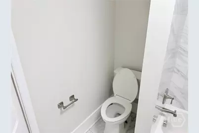 737 E 37th Street, Savannah, GA 31401 - Photo 15