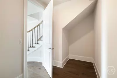 416 Upper East Avenue, Savannah, GA 31401 - Photo 13