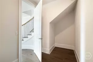 416 Upper E Ave, Savannah, GA 31401 - Photo 13