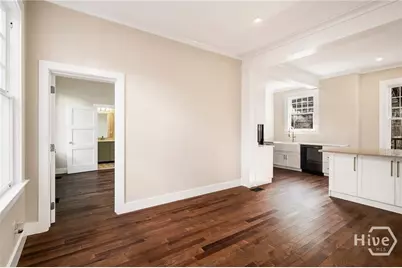627 W 37th Street, Savannah, GA 31401 - Photo 11
