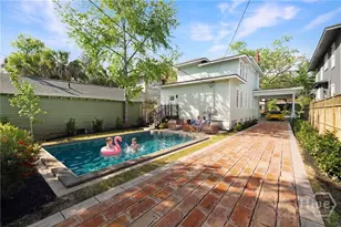 627 W 37th St, Savannah, GA 31401 - Photo 17