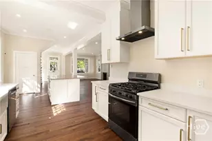627 W 37th St, Savannah, GA 31401 - Photo 23