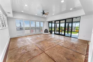 300 Bull St, Savannah, GA 31401 - Photo 29