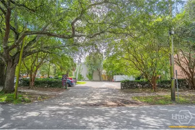 205 W Gaston Street, Savannah, GA 31401 - Photo 3