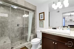 121 W Park Ave, Savannah, GA 31401 - Photo 17