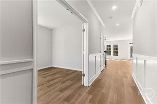 138 Glendale Cir, Richmond Hill, GA 31324 - Photo 5