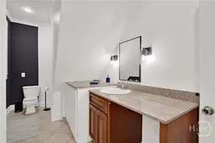 125 E Broad St, Savannah, GA 31401 - Photo 15
