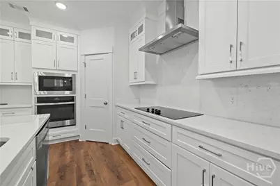 709 Beauregard Street, Savannah, GA 31405 - Photo 17