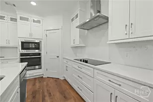 709 Beauregard St, Savannah, GA 31405 - Photo 17