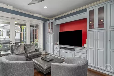 3 E Gordon Street, Savannah, GA 31401 - Photo 23