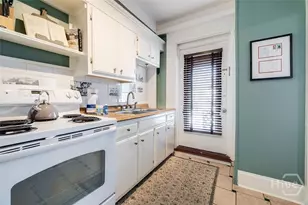 28 E Taylor St, Savannah, GA 31401 - Photo 37
