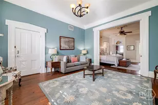 28 E Taylor St, Savannah, GA 31401 - Photo 5